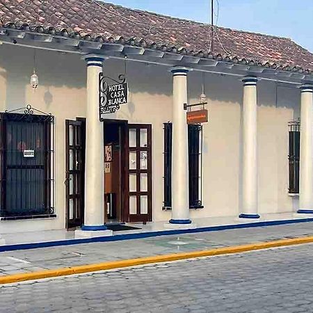 Hotel Casa Blanca تلاكوتالبان المظهر الخارجي الصورة
