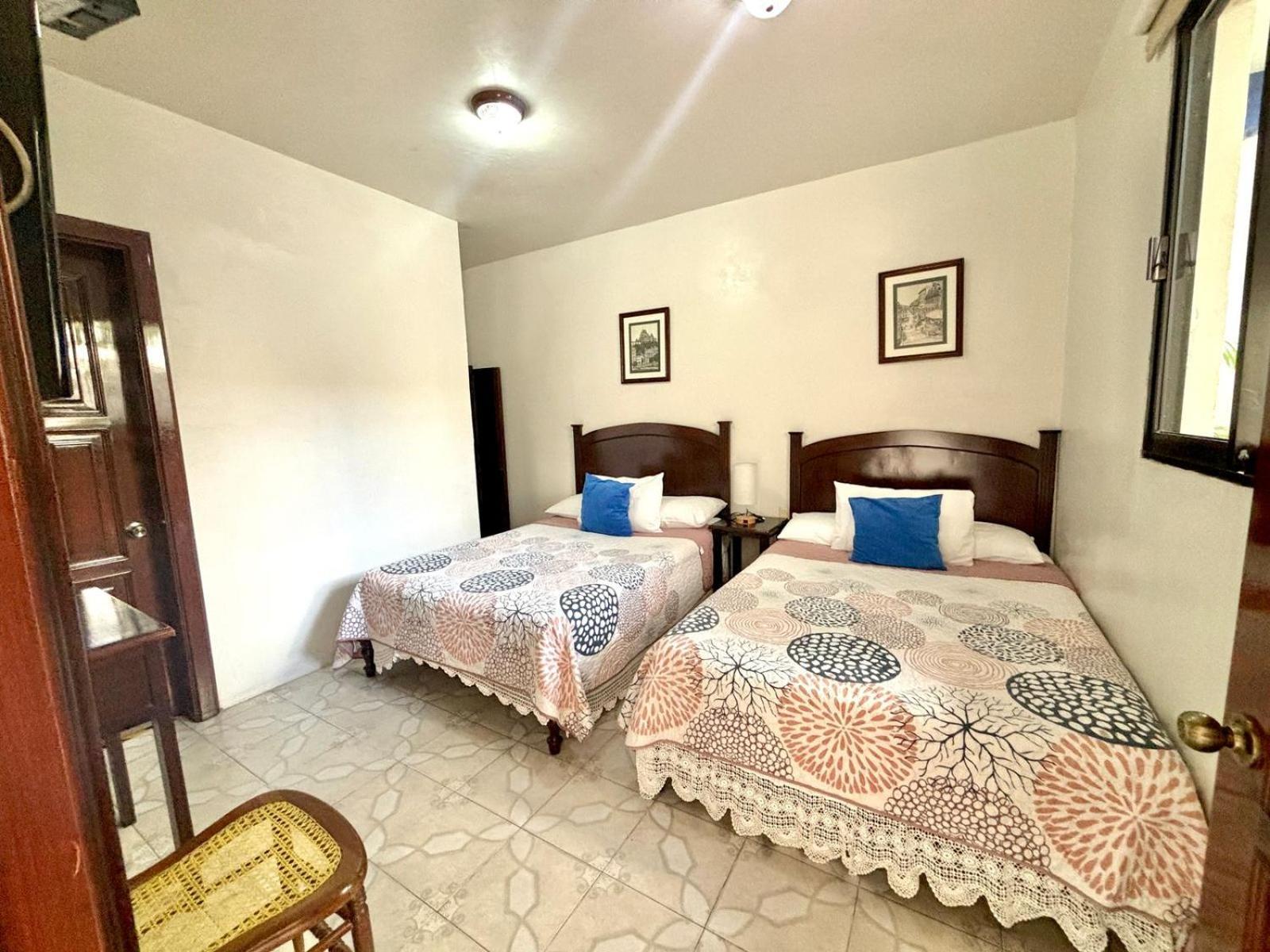 Hotel Casa Blanca تلاكوتالبان المظهر الخارجي الصورة