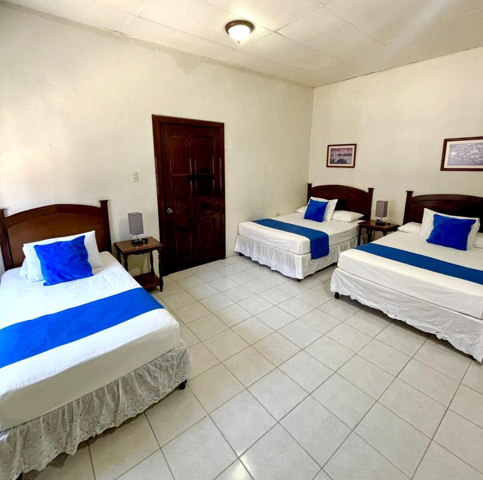 Hotel Casa Blanca تلاكوتالبان المظهر الخارجي الصورة