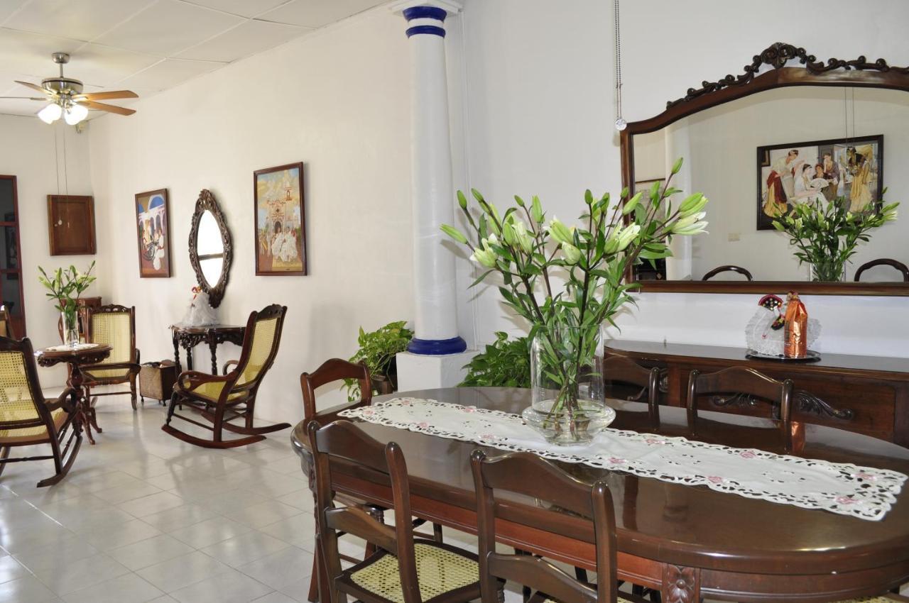 Hotel Casa Blanca تلاكوتالبان المظهر الخارجي الصورة